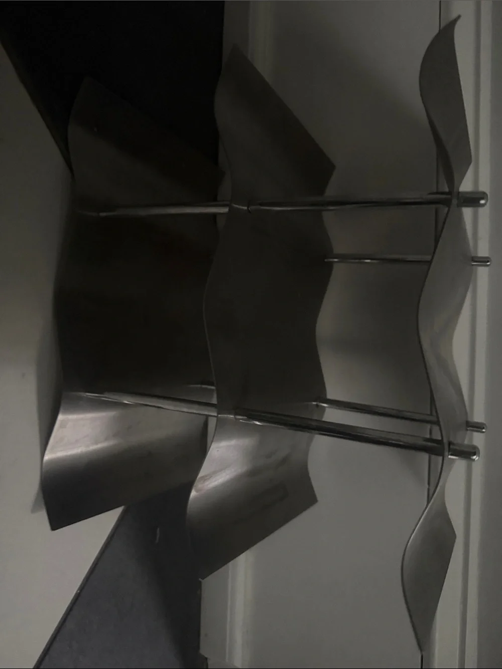 Stainless Steel 9 Wine Bottle Wavy Storage Rack